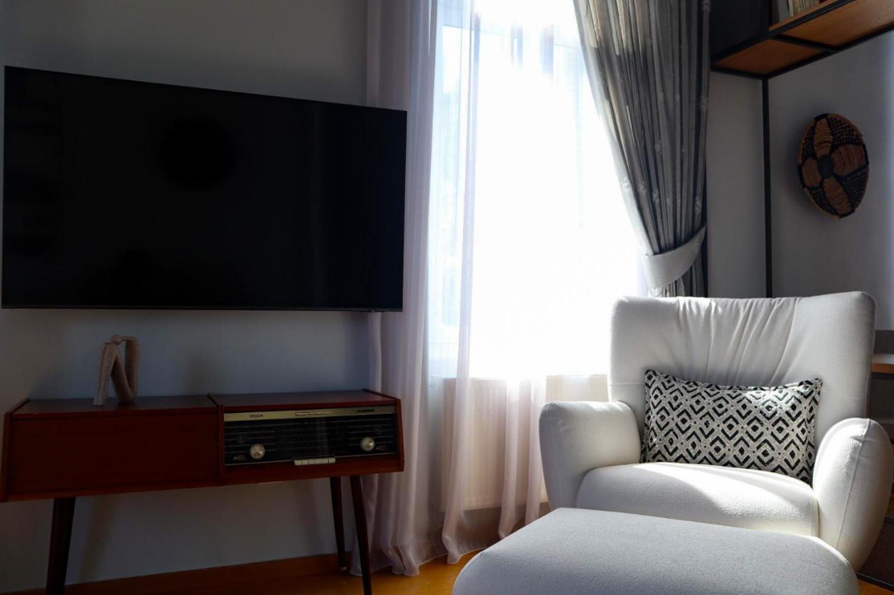 Thiseas Luxury Apartment Atene Esterno foto